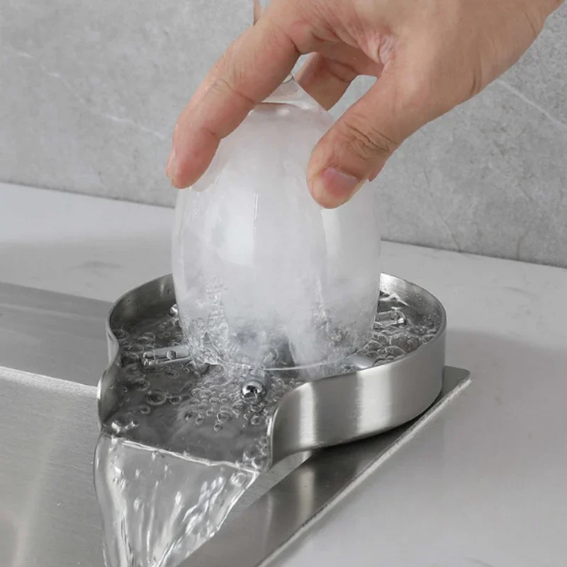 commercial cup washer at the bar, sink washing bottle coffee cup washer, kitchen high pressure cup washing artifact