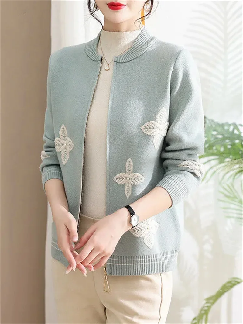 High End Mother Aautumn Embroidered Cardigan Jacket 2025 New Model For Middleaged And Elderly Women Spring and Autumn Jacket Top