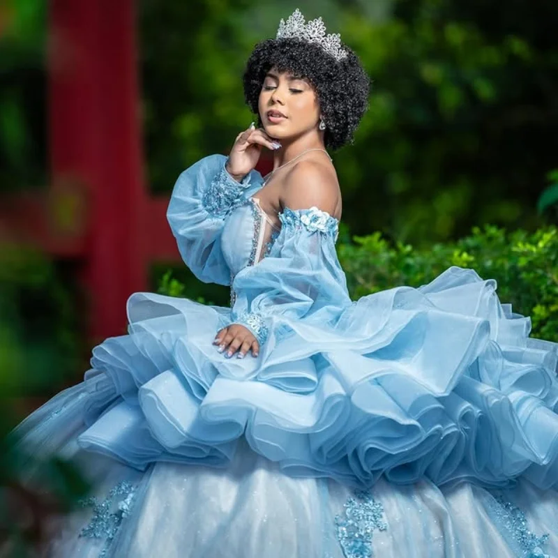 Aqua bleu Quinceanera robe hors épaule dentelle superposition cristal fleur décalcomanie longue queue robes de 15 Quinceanera ﻿ Personnaliser