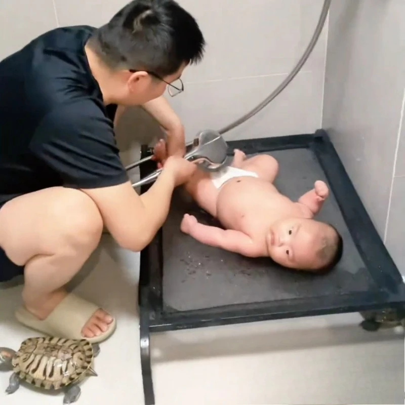 

Infant bath support frame Small age bath reclining bath frame Baby breathable hanging kennel dog bed camp bed