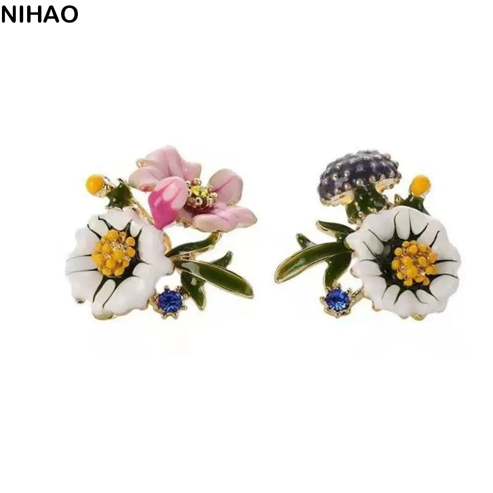 Pendientes Pendientes Vintage de flores, accesorios de joyería de estilo Pastoral, Pendientes con pasador de Margarita Floral, Pendientes asimétricos de Metal de aleación
