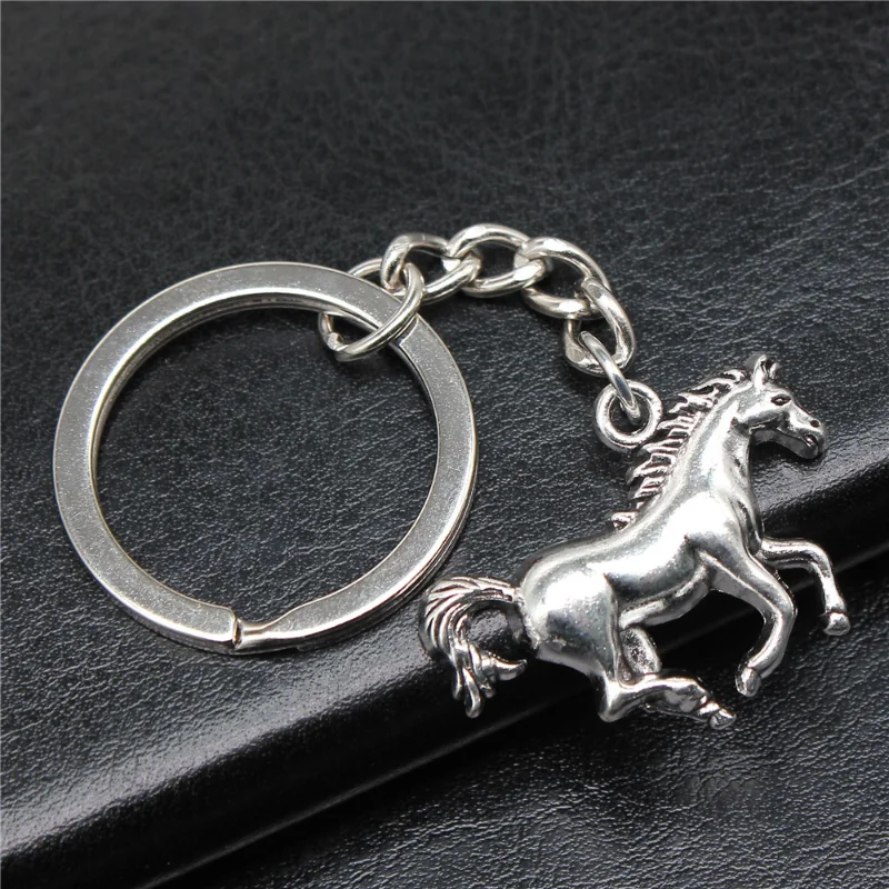 Fashion Jewelry Alloy Pendant Keychain A Running Horse Classic Gift