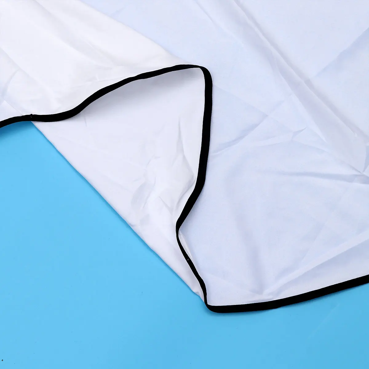 

Hairdressing Cape Full Length Barber Apron Water-Proof Hair Cutting Cape For Salon Home Use Non-Stick Unisex Design