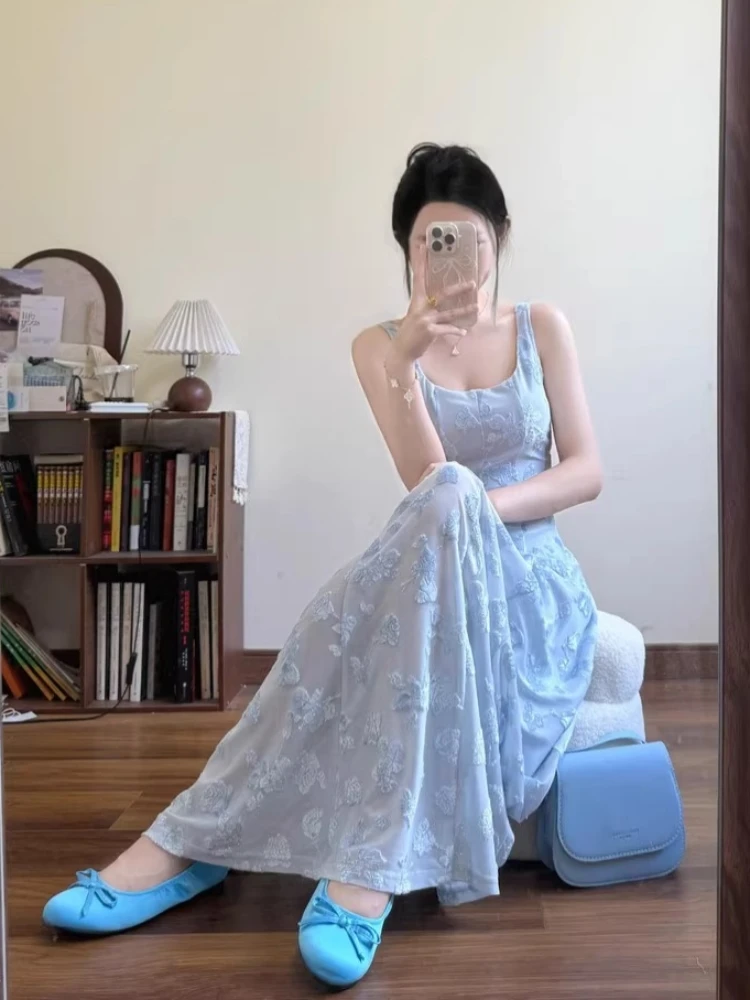 กระโปรงทรงเอเอไลน์เอวสูงแบบมีซิปสำหรับผู้หญิง ดีไซน์สายเดี่ยว สไตล์ลำลอง เหมาะสำหรับใส่ไปเที่ยวทะเล รุ่น Ele Blue Summer Long Dr