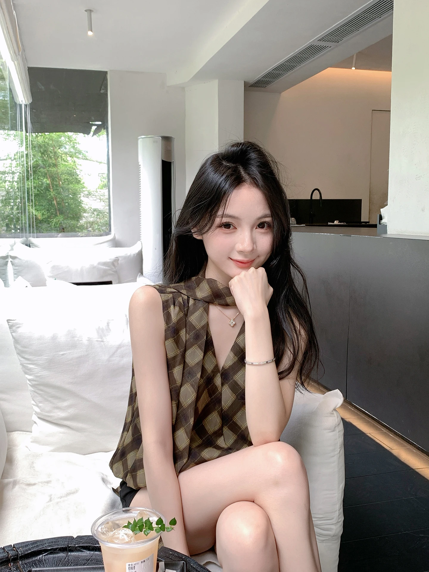 

ZhouYeye Design Sensation V-Ne Plaid Chiffon irt Women's Gentle Sle oulder Bared Early Autumn New Arrival Faion Top