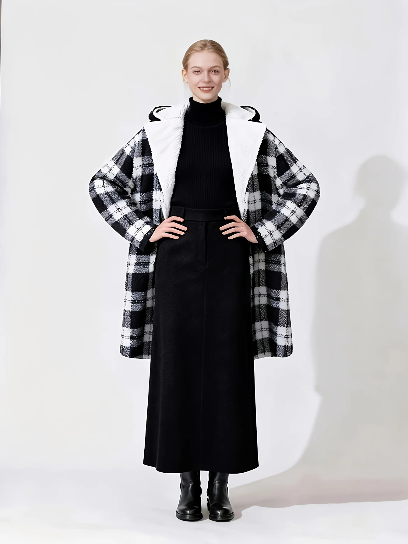 

Regular-fit Elegant Black-and-white checkered Women's Casual Jacket