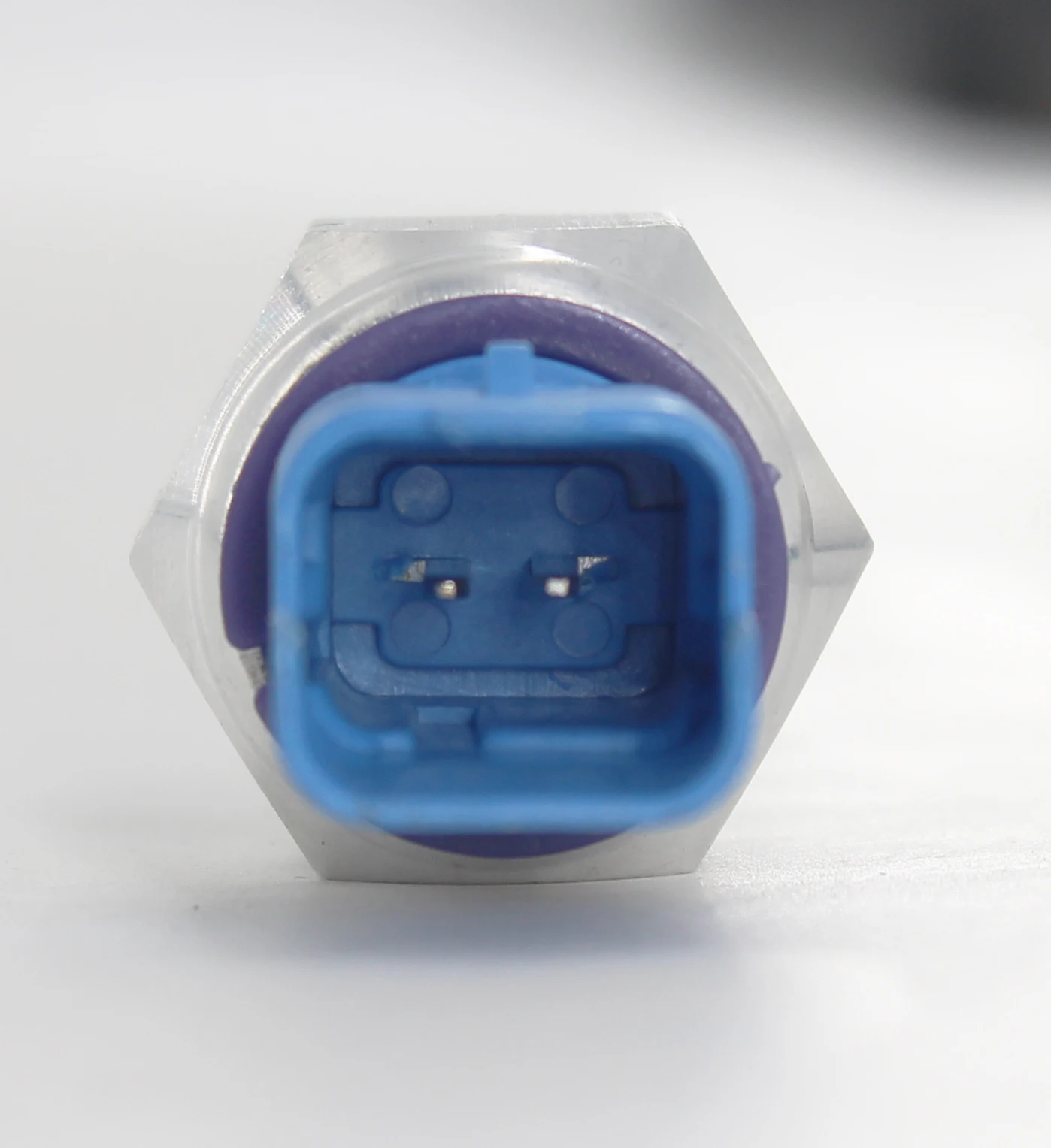 

Переключатель давления масла усилителя руля 401509 9677809680 для Peugeot 207 307 308