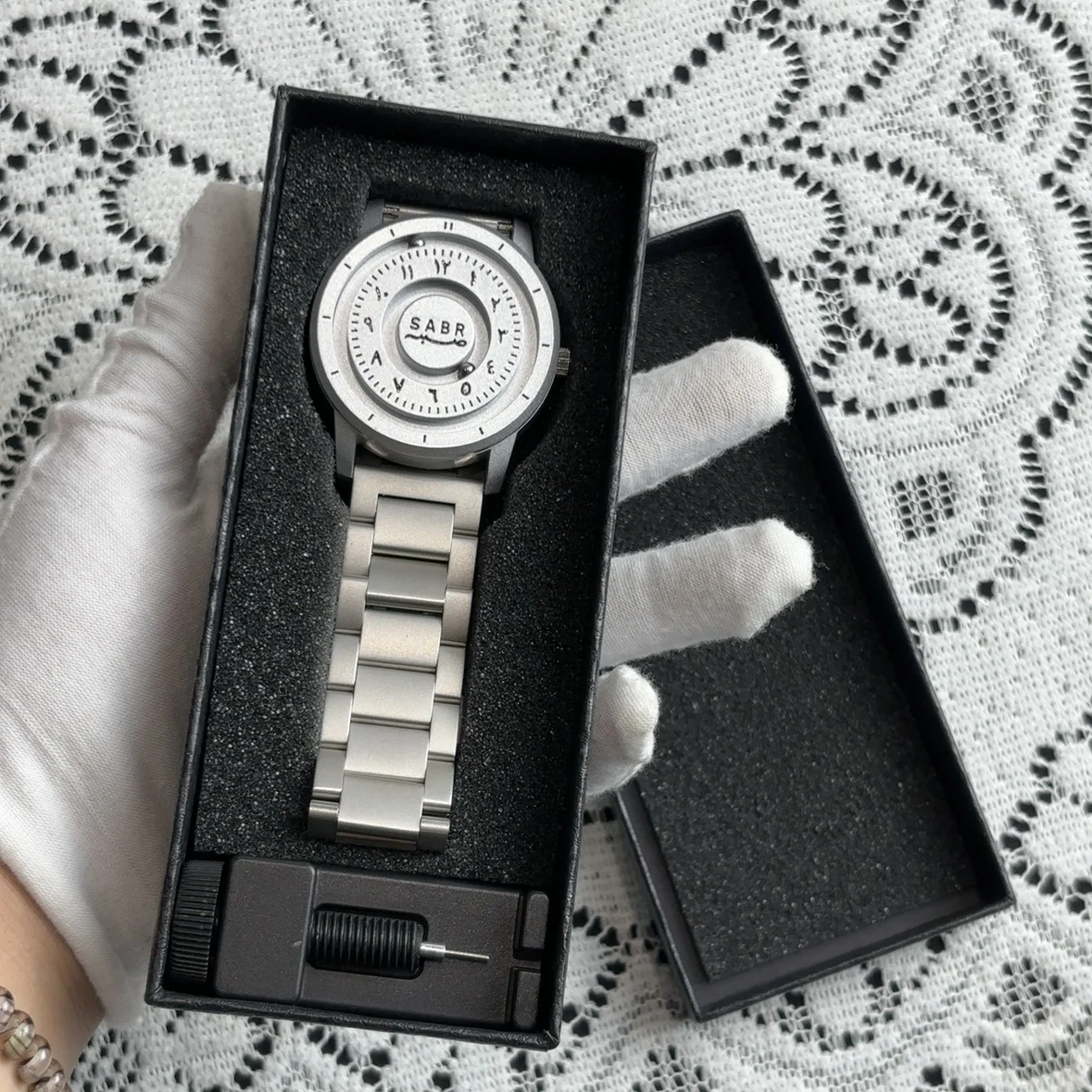 Men's Arabic Numeral Quartz Watch Stainless Iron Beads Hands with Graduations Custom Mirrorless Watch Sabr