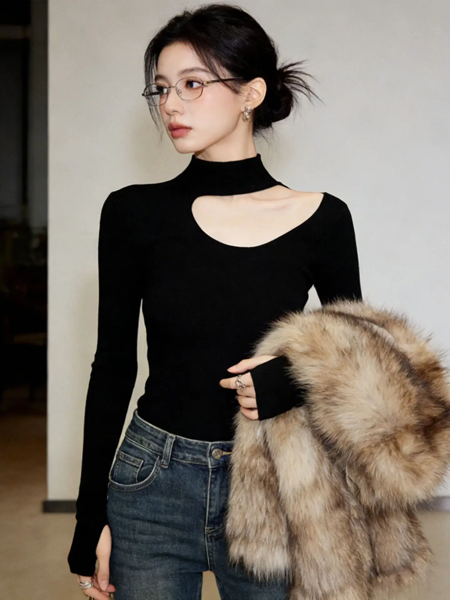 Women's Mid-Neck Knitted Sweater Shoulder-Baring Hollow out Design Autumn Winter Inner Wear Slim Fit Long Sleeve Commute Style