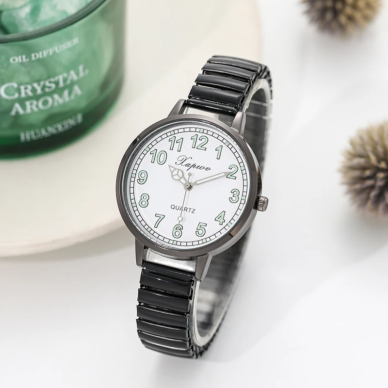 ساعة نسائية عصرية بأرقام عربية، ساعة كوارتز بشريط مطاطي، طراز عتيق، ساعة بسيطة وواضحة للأشخاص في منتصف العمر وكبار السن