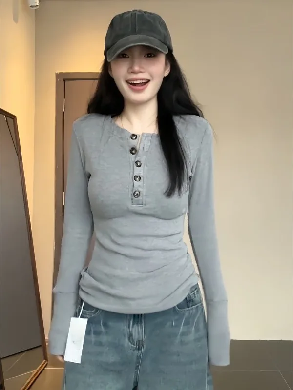 

Женская блузка больших размеров с пуговицами, длинным рукавом и воротником хенли, модный осенний топ, повседневный, приталенный крой