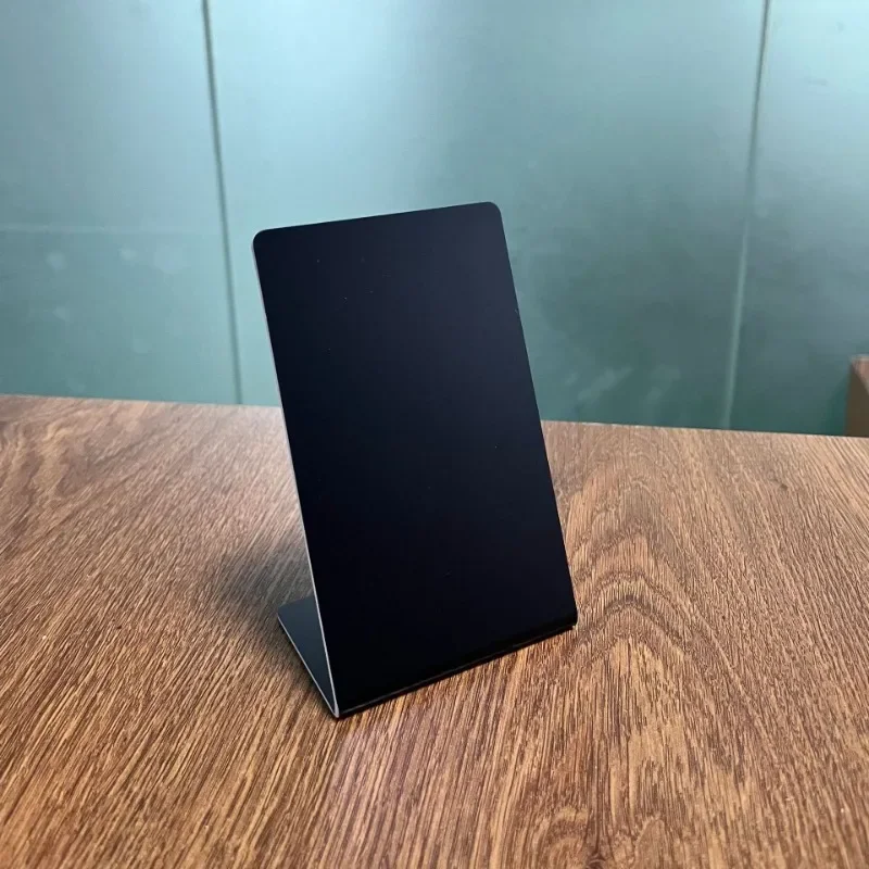 13.56MHz NFC215 칩 블랭크 태그 (흰색/검은색) - 504바이트 - 소셜 미디어, 구글 리뷰 RFID 스탠드 디스플레이용 무패턴