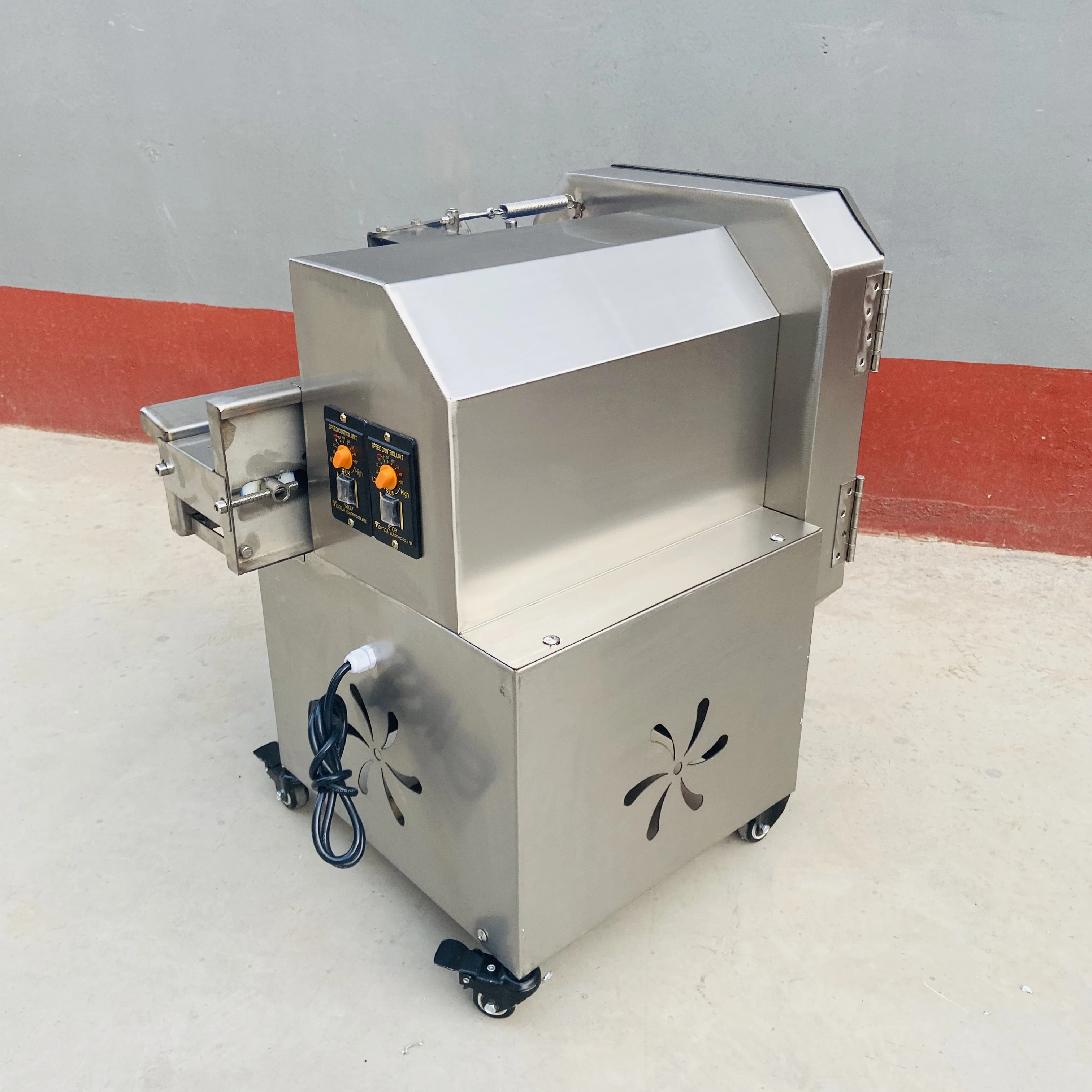 Multi function vegetable cutting machine for potatoes radishes leeks cabbage green onions slicer shredded cut section vegetable image 3