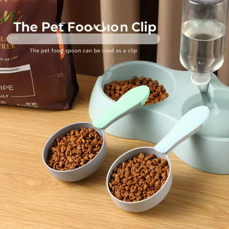 Dog Food Scoop Multifunctional Pet Feeding Spoon with Sealing Clip Grade Plastic Cat Food Dedicated Measuring Spoon