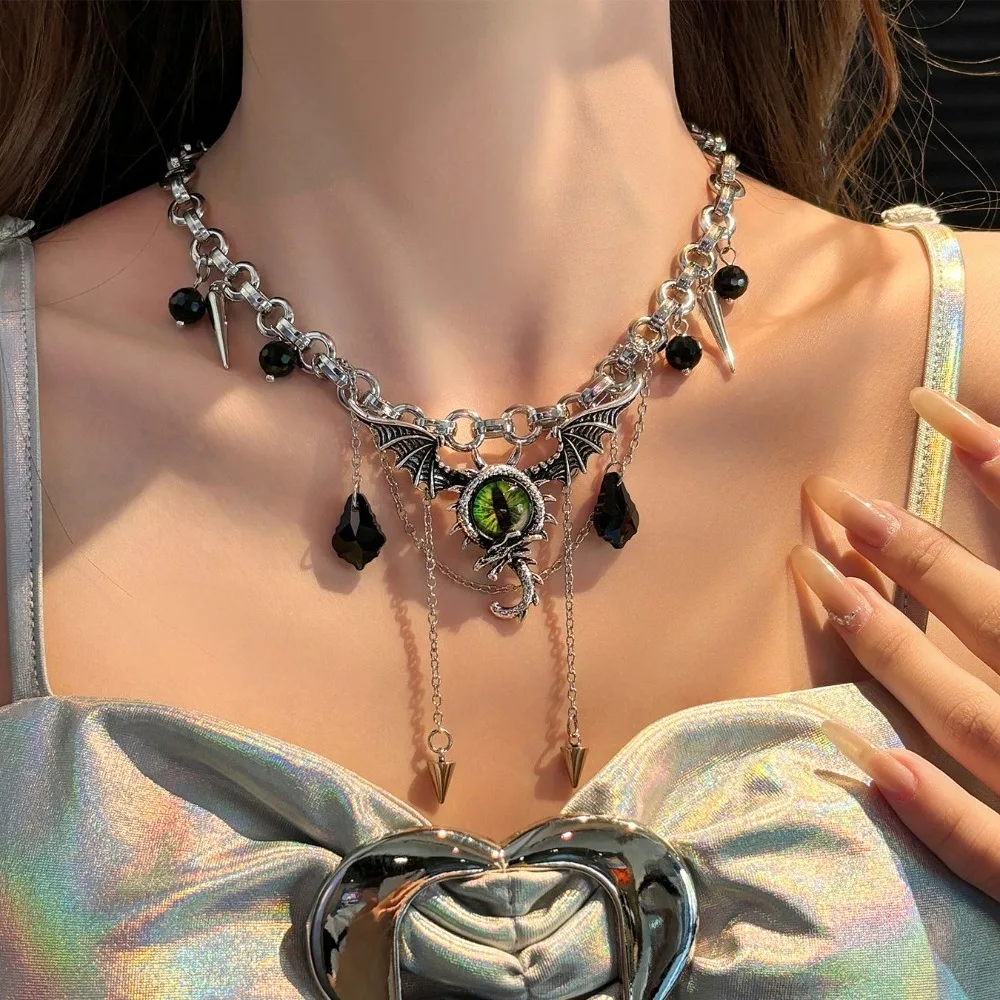 

Retro Eye Ghost Necklace Women Wings Tassel Metal Chain Necklace Vintage Beads Punk Gothic Necklace Gifts