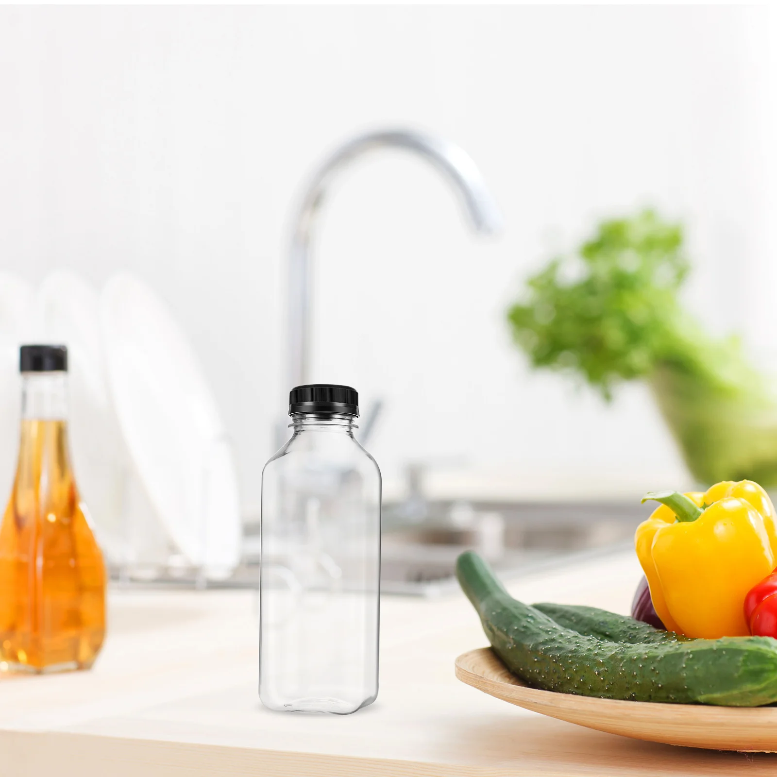 

8pcs PET Beverage Storage Bottles Clear Containers for Water Juice Favor Jars Reusable Empty Bottle Set Plastic Packaging