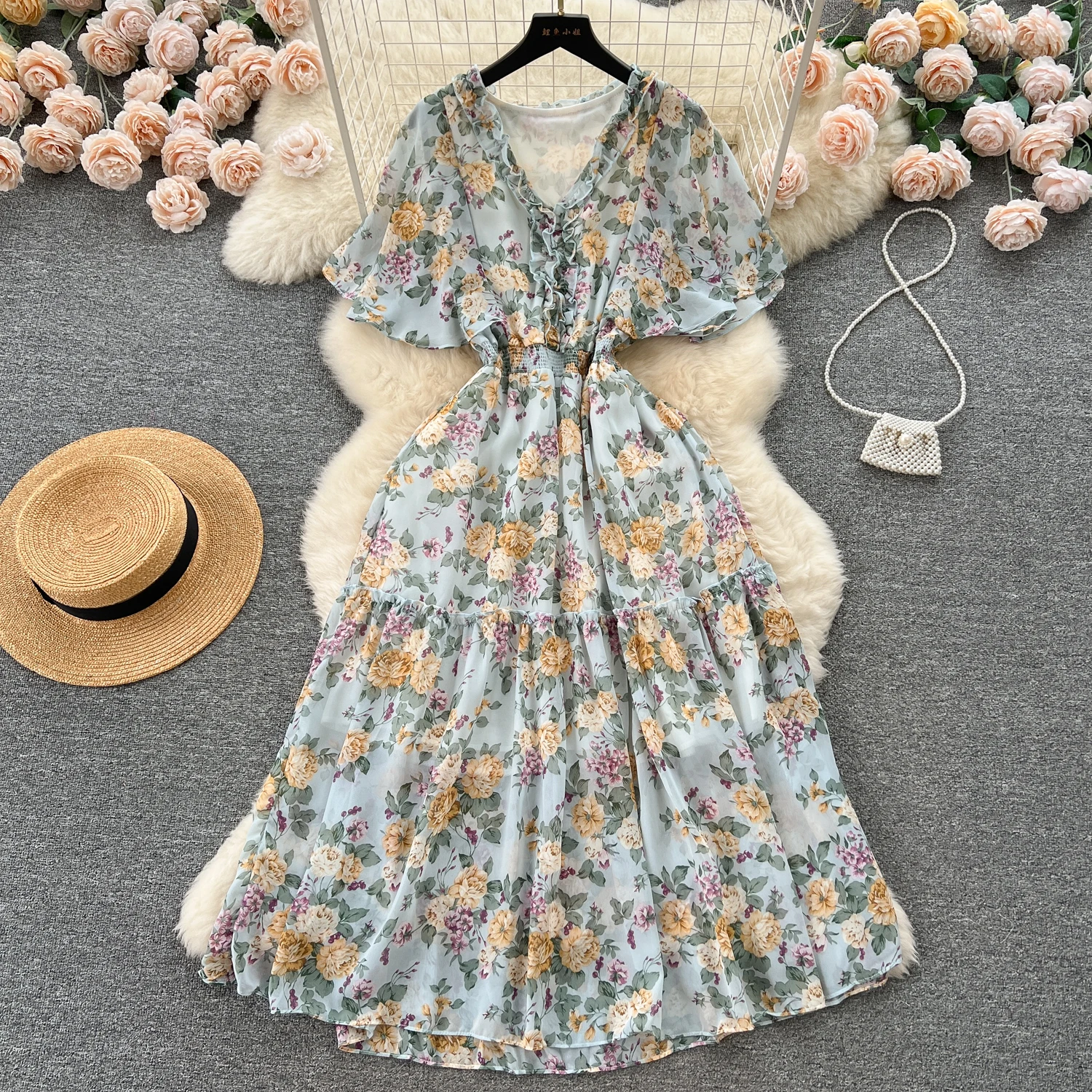 French Super Sensen series V-neck bell sleeve floral dress women's summer waist cinching thin temperament chiffon resort dress