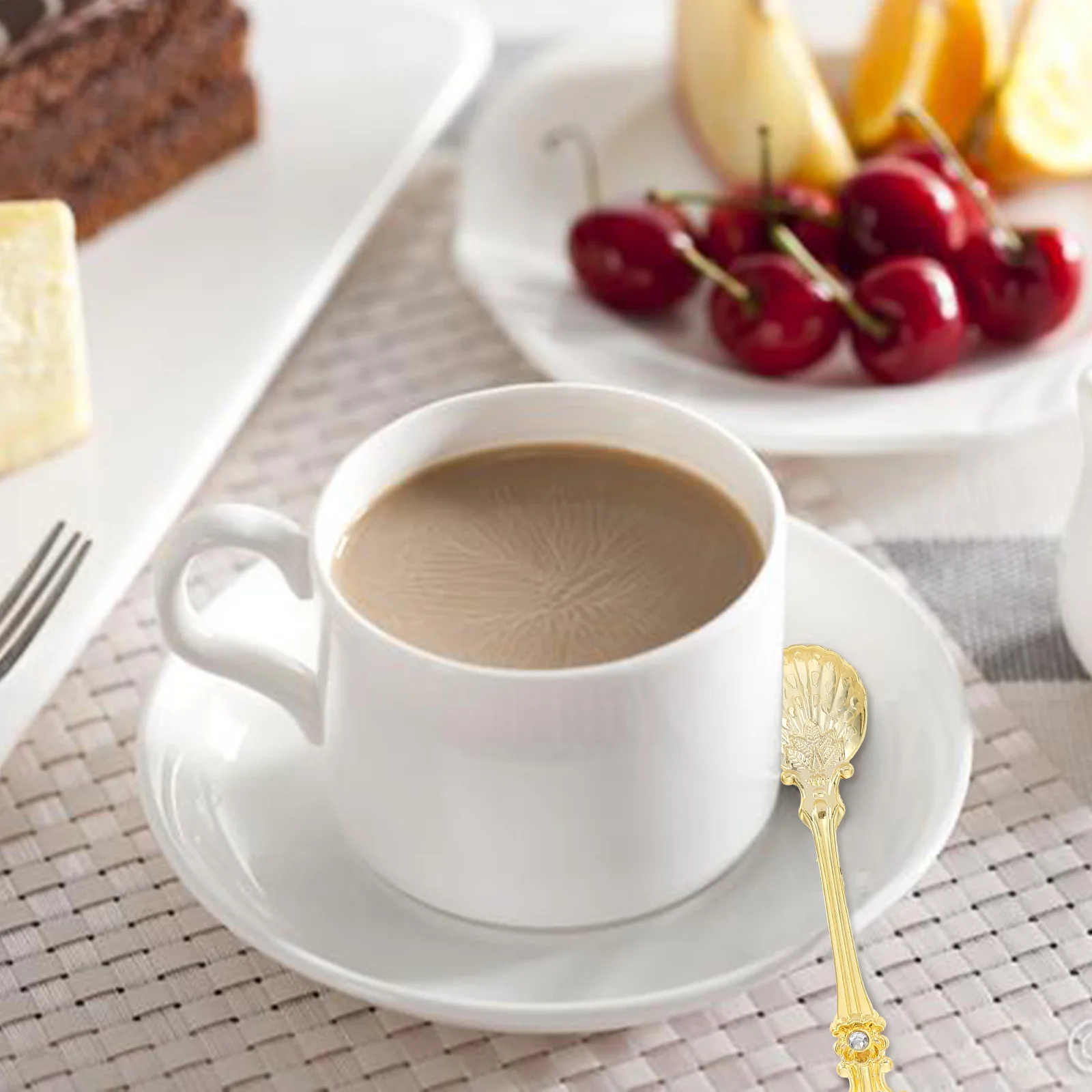 

6Pcs Exquisite Court Style Coffee Spoons Carved Patterns European Retro Feel for Home Bar Milk Tea Shop Golden