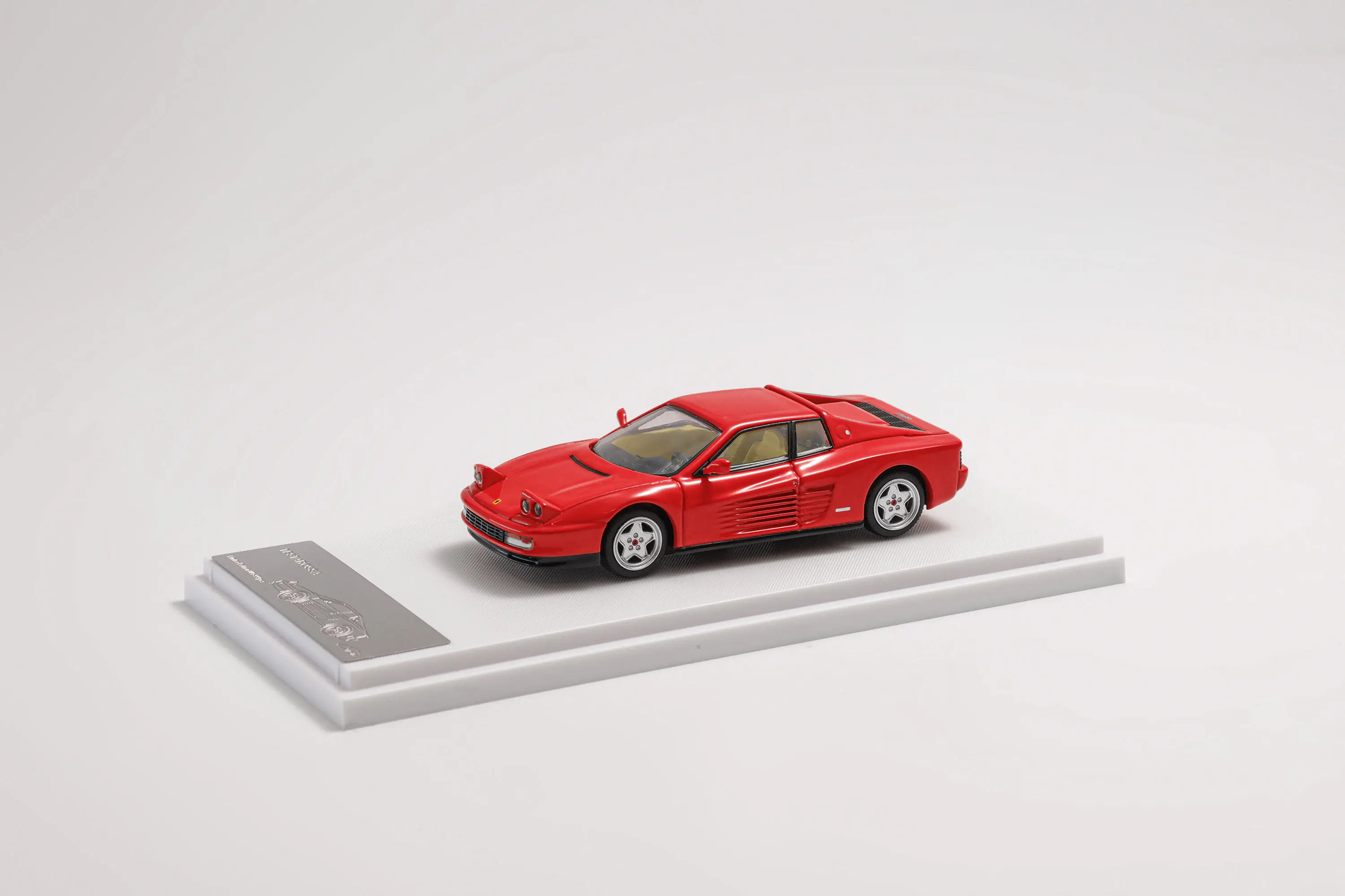 XF 1:64 Testarossa Diecast Model Car