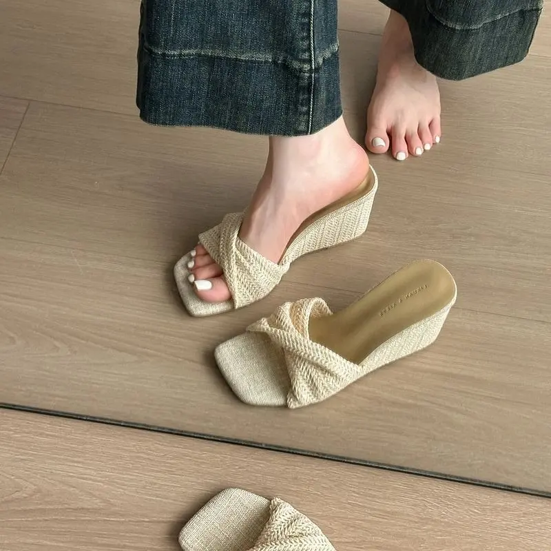 Lamb Fur Slippers Women's Thick Bottom Head Covering Autumn Winter Outdoor Wearable Cartoon Leopard Print Daffy Bear Slippers