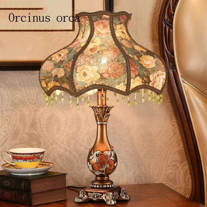 

European classical bedroom bedside lamp complex creative Nordic luxury American decorative art study lamp Postage free