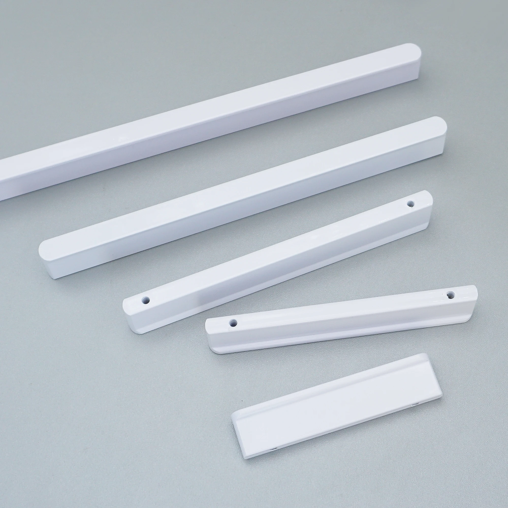 Modern Simple Cabinet Handles White Wardrobe Pulls Kitchen Cupboard Door Handles Zinc Alloy Furniture Accessories 192mm 1 piece