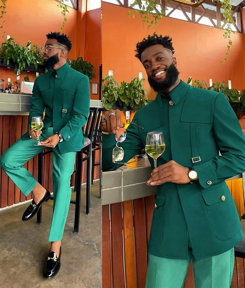 

Fashion Men's 2-Piece Suit Set with Unique Stand Collar and Decorative Buckle Wedding Prom Stage Wear with Blazer Pants