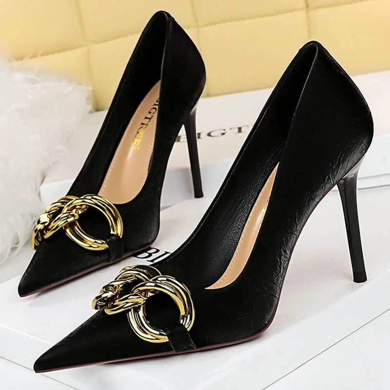 Women 7.5cm 9.5cm High Heels Escarpins Pumps Lady Metal Chain Low Heels Fetish Nightclub Slim Fit Party Green Office Prom Shoes