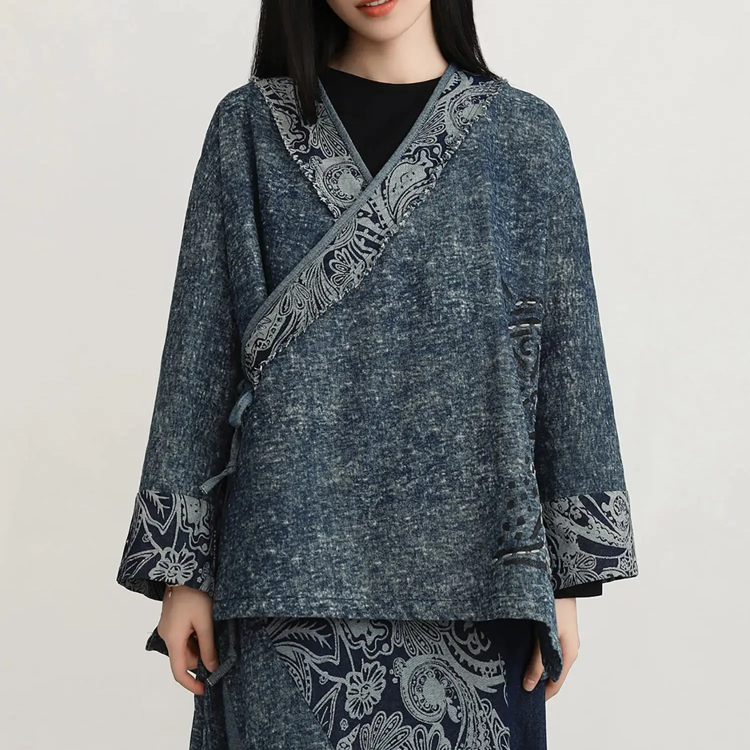 بلوزة LZJN النسائية الصينية الجديدة برباط علوي Hanfu مع طباعة عتيقة، بلوزة الربيع والخريف المتعثرة، سترة فضفاضة