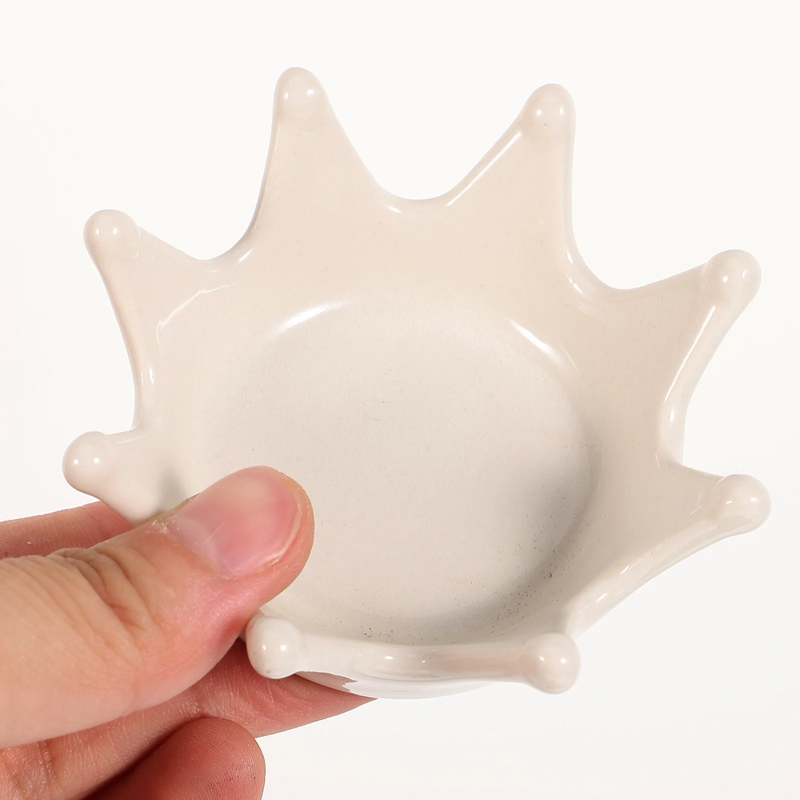 

Керамический поднос для ювелирных изделий в форме короны, держатель для безделушек, тарелка для хранения ожерелья, украшения для стола, прочный, легко чистится