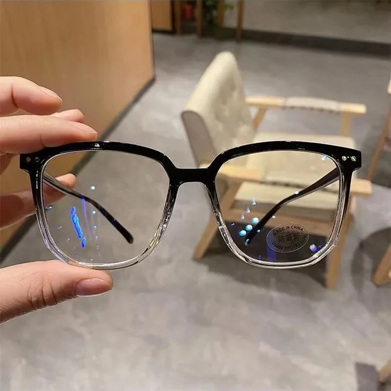 Large Square Frame Anti-Blue Light Glasses Fashion Retro Men Women Computer Gaming Eye Protection Classic Plain Glass Spectacles