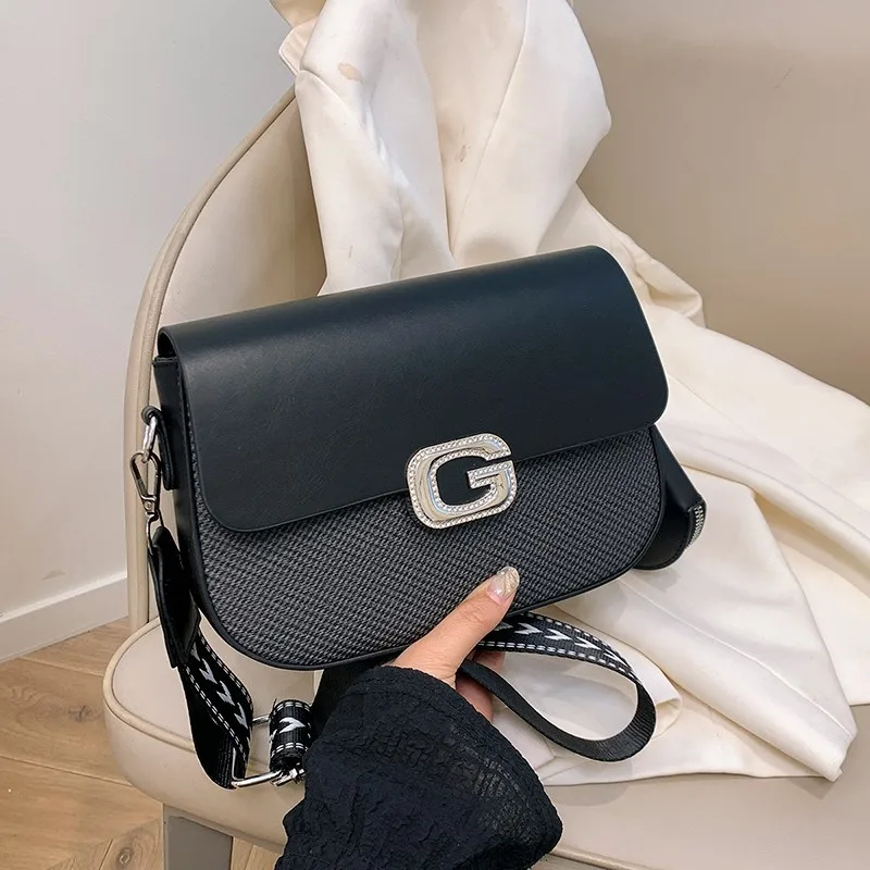 

2025 New Women's Fashion Contrast Shoulder Bag - Retro Casual Wide Strap Crossbody Bag, Trendy Colorblock Design