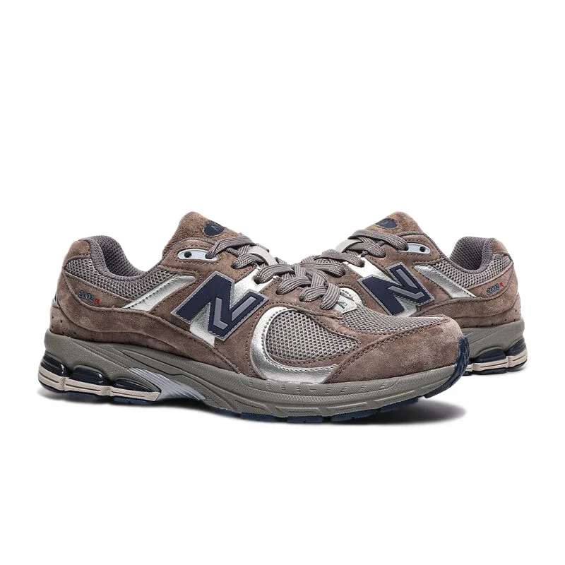 

2025 hot-selling itemTop Picks: Versatile and Trendy Running Shoes paired with Comfortable Soft-Soled Casual Sports Shoes 2002