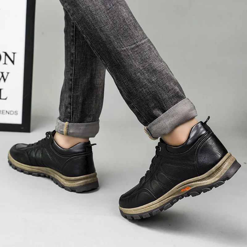 Men Leather Casual Shoes Retro Comfortable Sneakers New Outdoor Waterproof Hiking Shoes Fashion Flats Mens Vulcanize Shoes