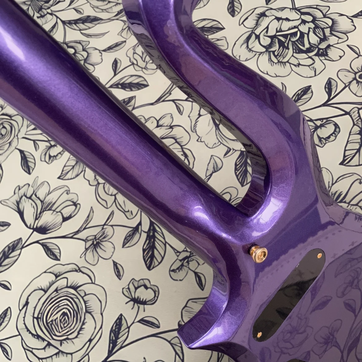 Purple 6-string electric guitar  spiral vortex-shaped body and rosewood fingerboard guitars, beginner-friendly electric guitarra view 5