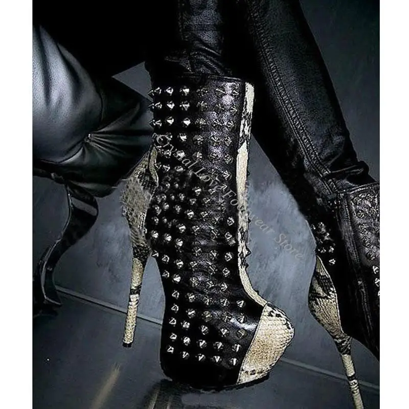 Botines de plataforma para mujer, con remaches metálicos, parches de piel de serpiente, tacones ultra altos de 16 cm, botines cortos para discoteca