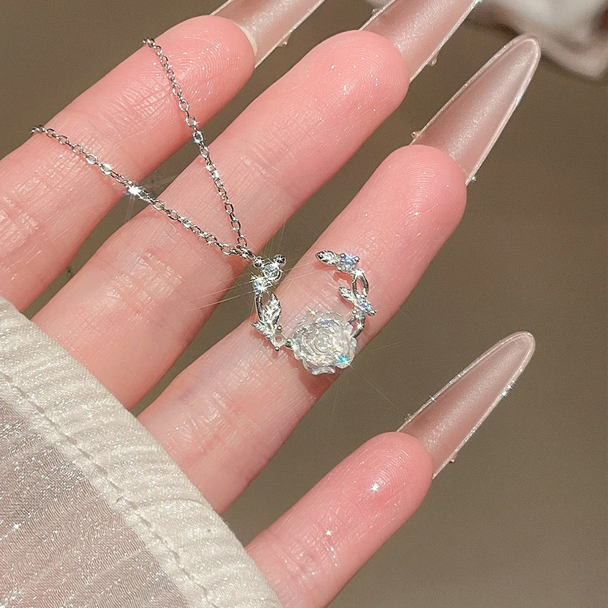

Vintage Silver Camellia Flower Necklace for Women, Retro Luxury Delicate Clavicle Chain, Unique Designer Jewelry Gift