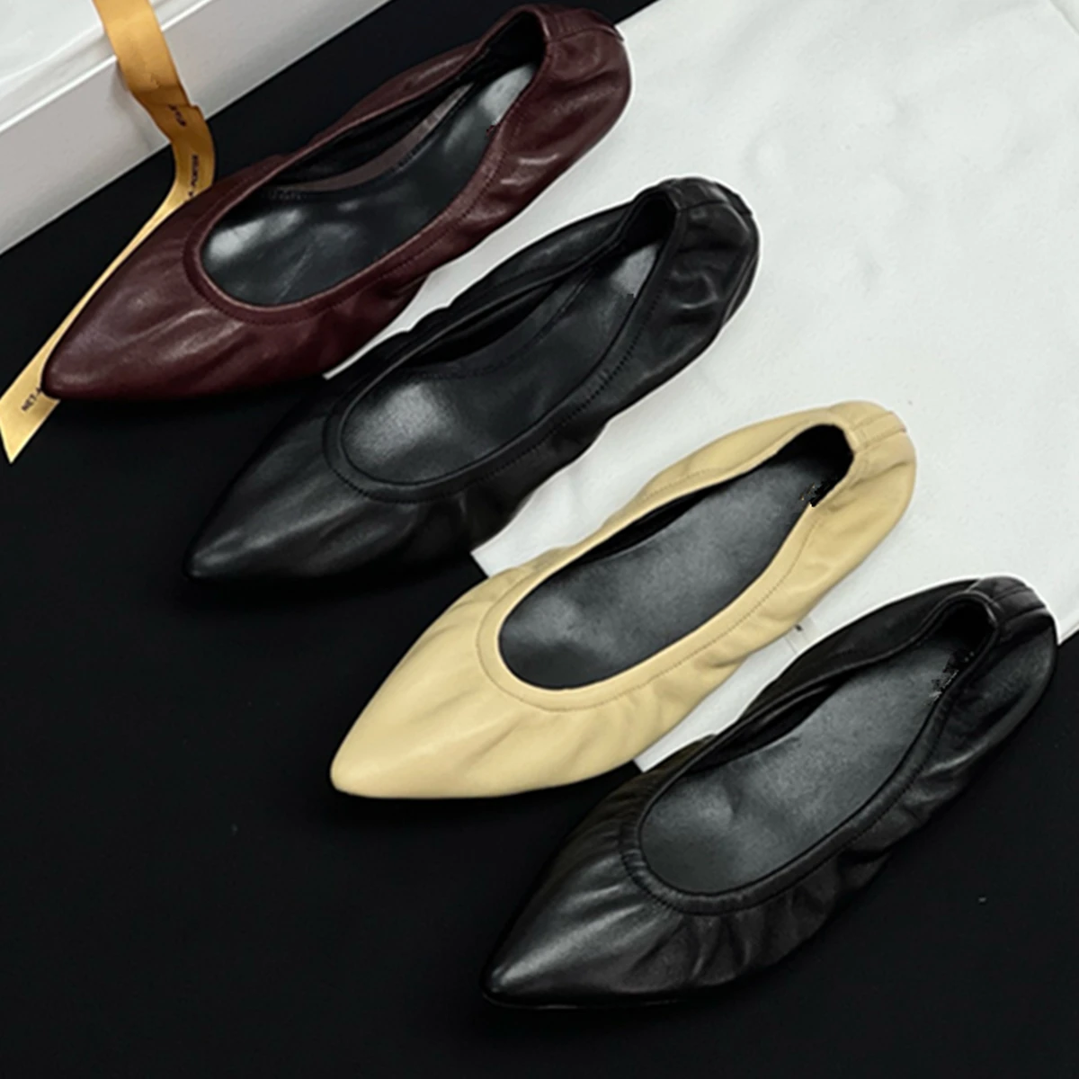 

Maxdutti 2025 SS French Solid Color Sheepskin Handmade Flat Shoes Soft Ballet Shoes Women Retro Pointed Grandma Shoes Loafers