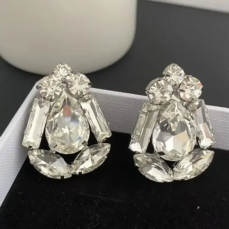 

Fashion Crystal Flower Large Earrings Silver Ear Clip Women Europe America Jewelry Designer Brand Trend