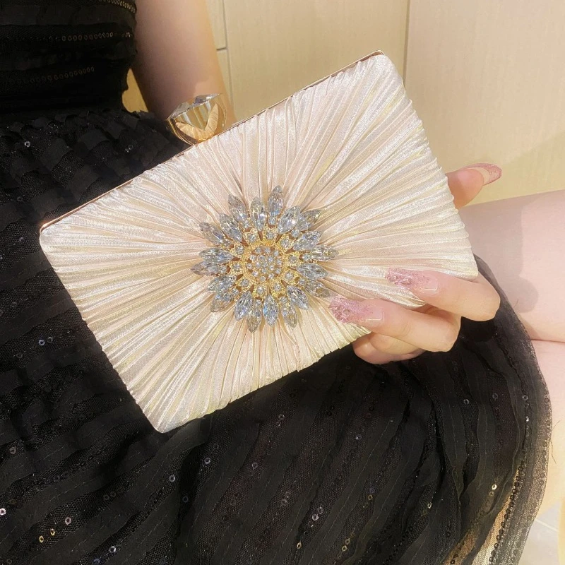 Classic Pleated Clutch Bag Women's Fancy Rhinestone Peacock Green Clutches Elegant Ladies Small Cloth Purse Sac A Main Femme