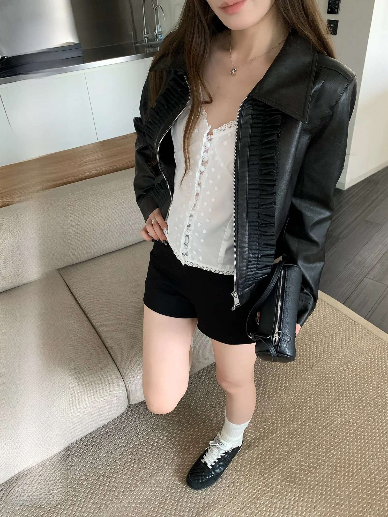 

Hhyii Black Leather Jacket Women's Casual Motorcycle Style Spring New Loose Fit Zipper Closure Long Sleeve Fashion Top
