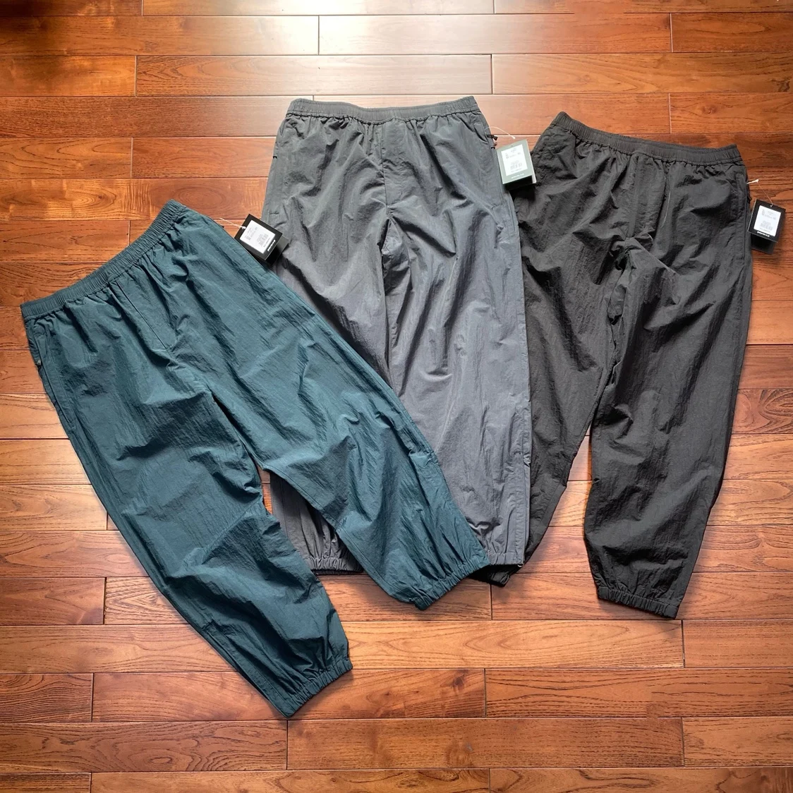 

Functional outdoor loose pleated nylon waterproof zipper city boy sports casual trousers