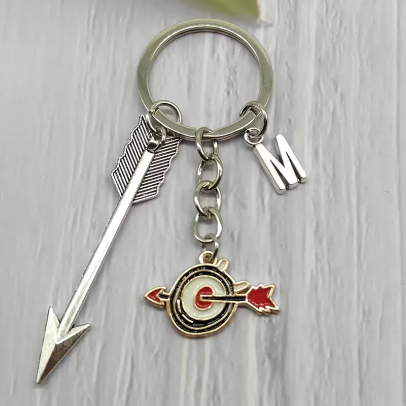 Fashion A-Z letter retro bow and arrow keychain, love bow and arrow geometric creative keychain, gift for good friends