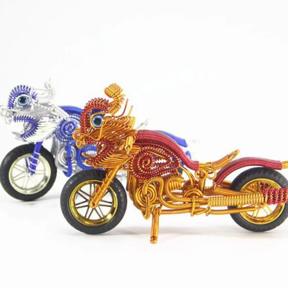

Aluminum Wire Woven Motorcycle Sculpture Handmad Collectible Aluminum Wire Motorbike Model Cartoon Ornament