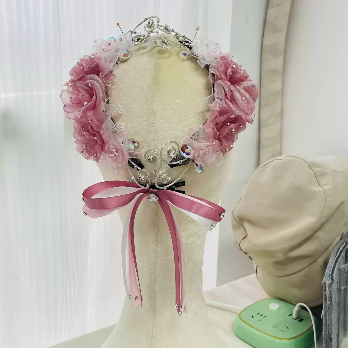 Ballet headwear, bean paste powder flower wreath, daughter who cannot be closed, Gebeilia variation, universal flower wreath hea