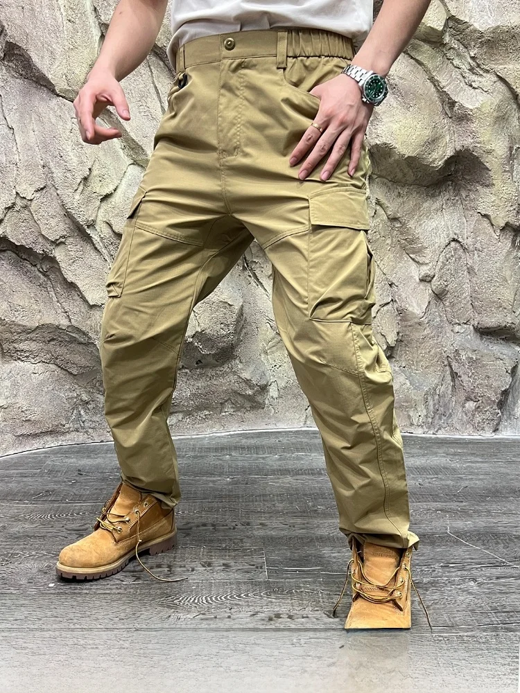 

Outdoor Men's Casual Pants Windproof Waterproof Straight Leg Spor Leisure Trousers with Big kets for Autumn Commuting