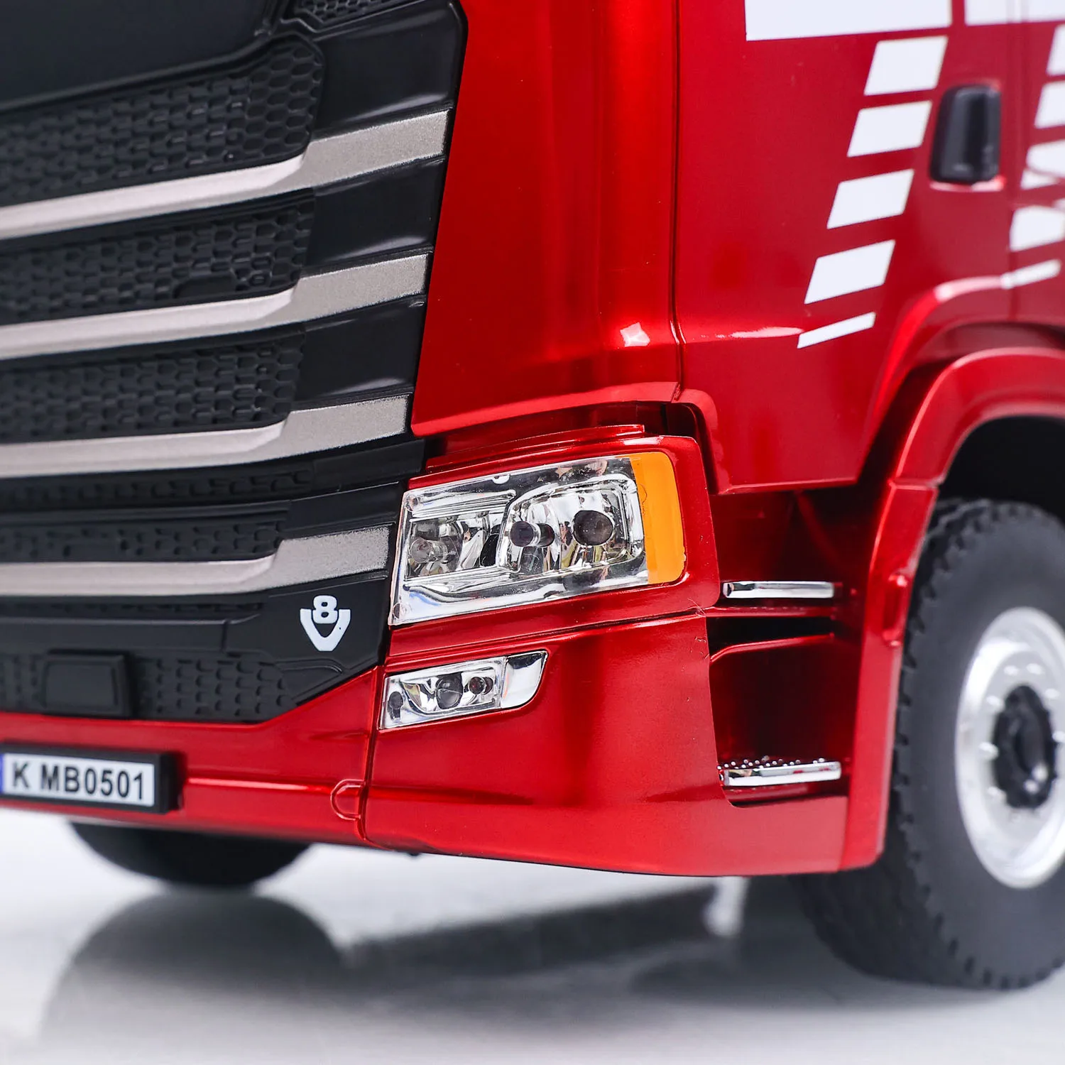 1501A 1/18 HUINA RC Traktor und 3-Achs-Sattelanhänger 19CH RTR 770S 2.4G Sound-Licht-System Ferngesteuertes LKW-Modell – Detail 35
