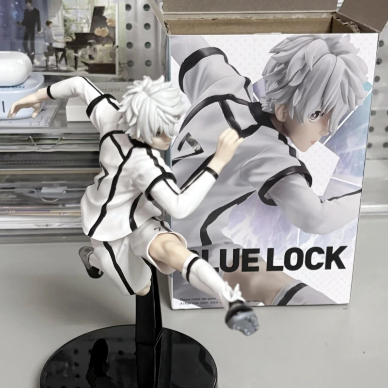 

Натуральная аниме-фигурка Blue Lock Nagi Seishiro, модель Yoichi Isagi, экшн-фигурка Rin Itoshi, настольный орнамент, фигурка, подарок на день рождения