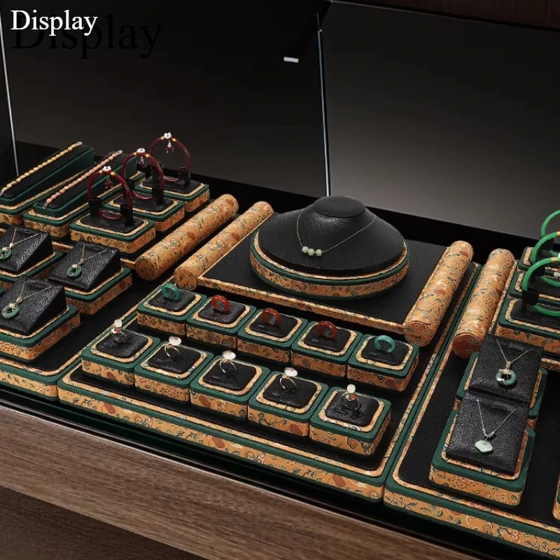 

New high-end jewelry display stand, ring necklace, bracelet, jewelry display props, court antique display plate