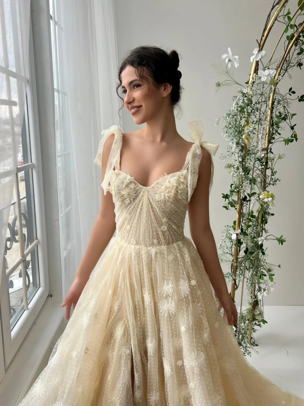 Nieuwe handgemaakte 3D bloemen avondjurk afneembare mouw A-lijn lange bruiloft jurk op maat gemaakte lieverd halsjurken voor vrouwen